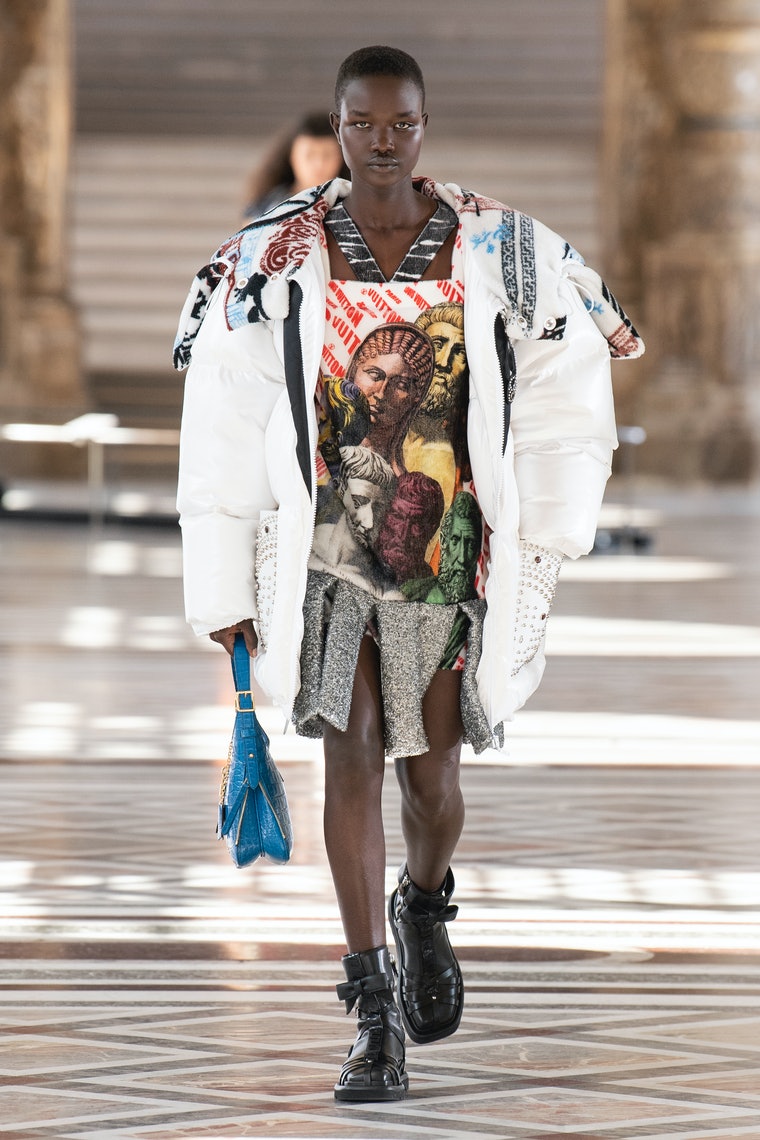 0d8b9613-0844-4553-be11-be22fec0f8fe-louisvuittonfw21look42