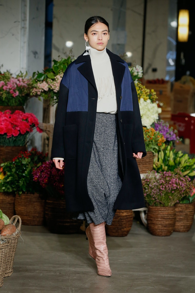 0f051e21-1d93-4ff4-ad3c-82db593930d6-jasonwu_look29