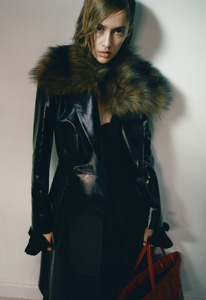 b85bf384-2d2e-4754-9c3f-664826e62e39-look3