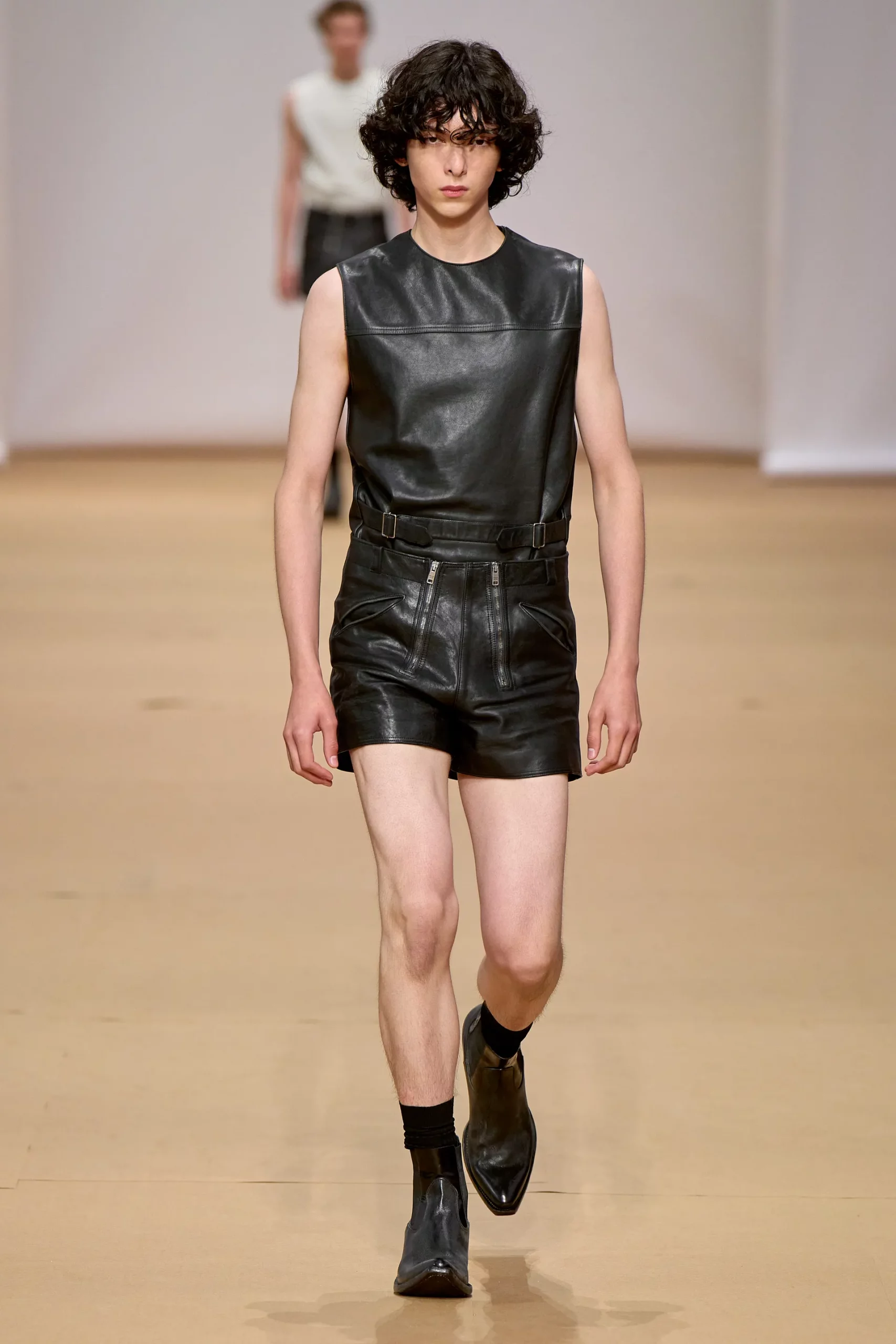 00004-prada-mens-spring-2023-credit-gorunway