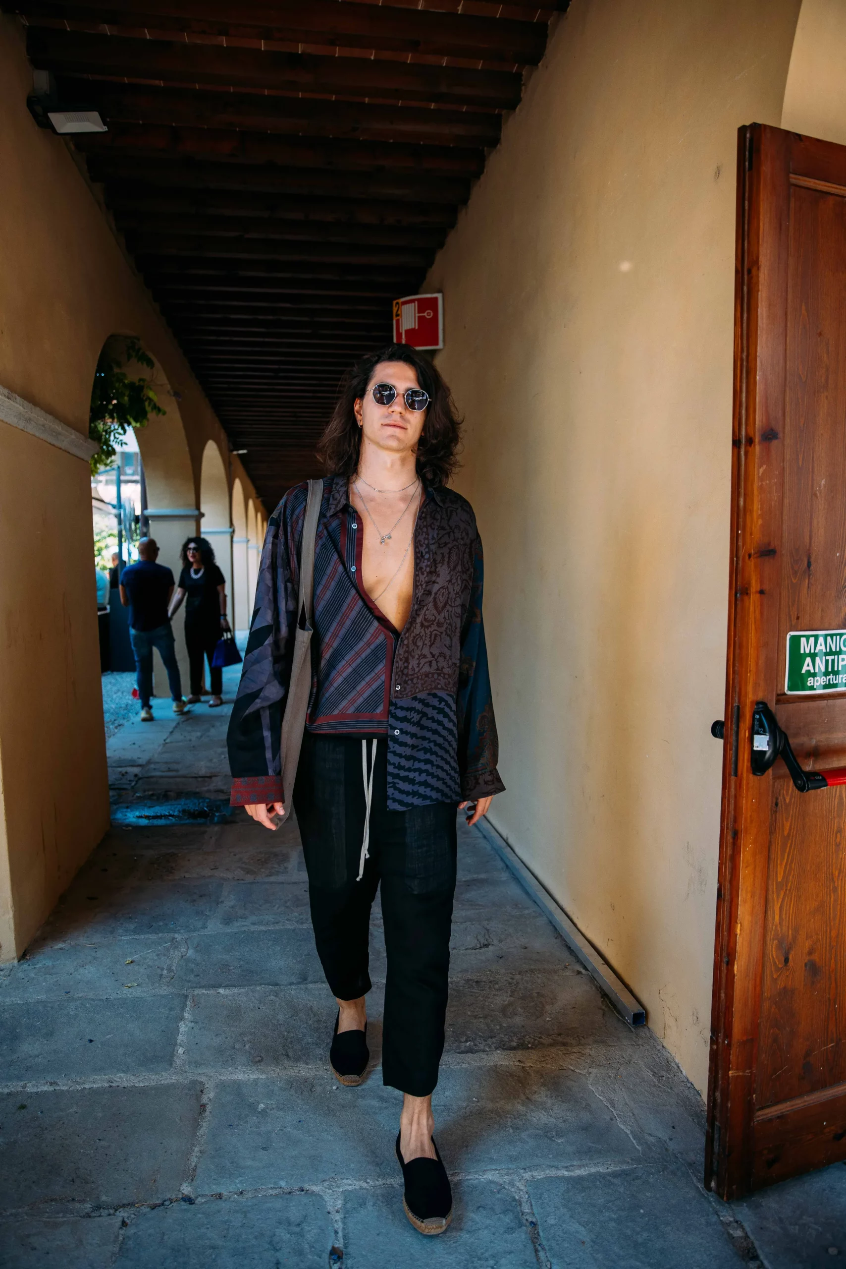 pitti-uomo-mens-fashion-week-ss23-street-style-acielle-styledumonde-day2-019.jpg
