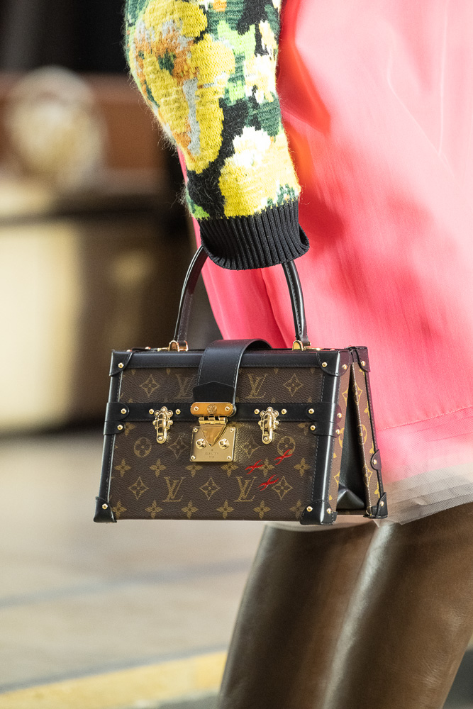 Louis-Vuitton-Fall-2022-19